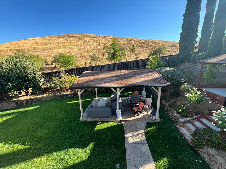 2526 Sanctuary Cir — Photo 20