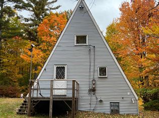 24 Hogg Hill Rd, Bradford, NH 03221