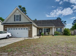 166 Rosemary Ave, Hubert, NC 28539