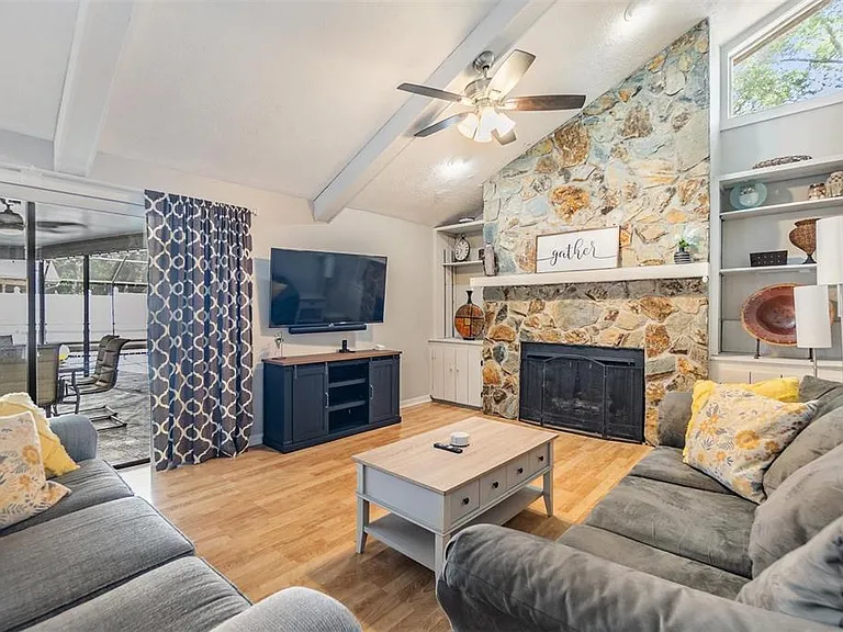 1 Fernery Ln — Photo 38