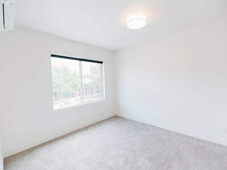404 S Main St #201 — Photo 11
