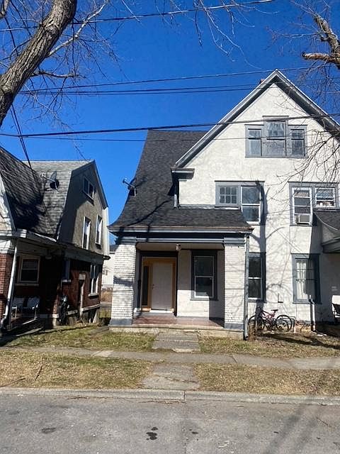 1st image of 24 Parkwood Blvd