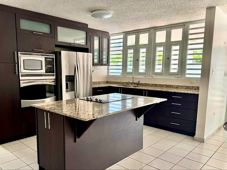 147 Prancipe Guillermo — Photo 8