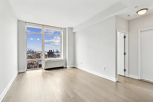 125 W 31st St Photo 1 125 W 31st St Photo 1