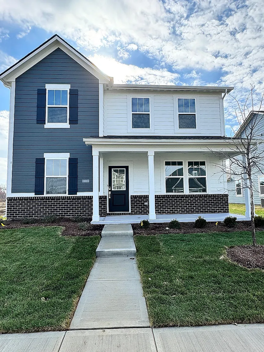 4 bed, 2329 sqft, $2,499 — Photo 1