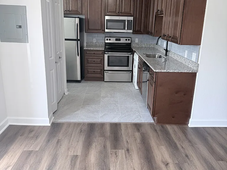 5630 Pershing Ave #31 — Photo 6