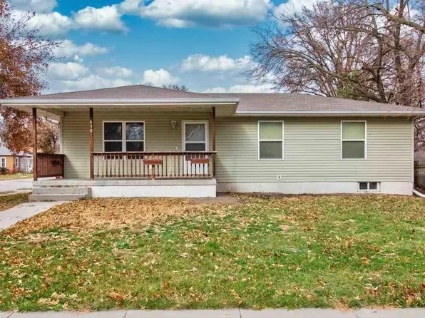 650 W 10th St, Fremont, NE 68025
