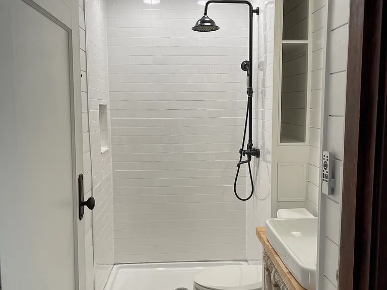 4052 N Central Ave — Photo 20