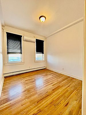 4th image of 9012 5th Ave #1