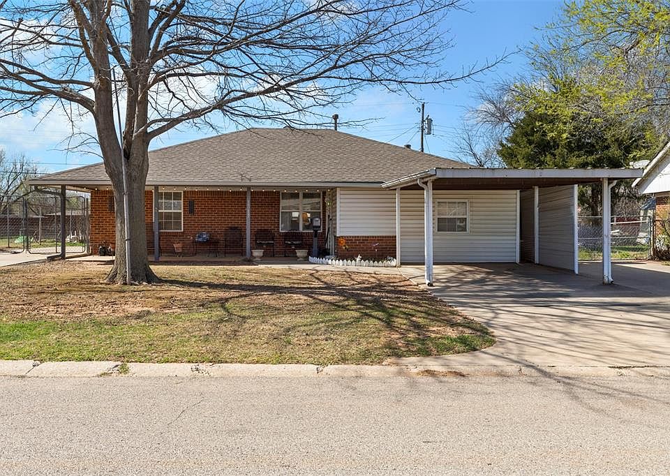 1st image of 1717 Elm Dr