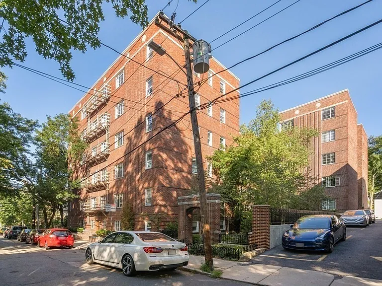 36 Highland Ave #8 — Photo 24