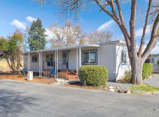 281 Lakeview Dr, Grants Pass, OR