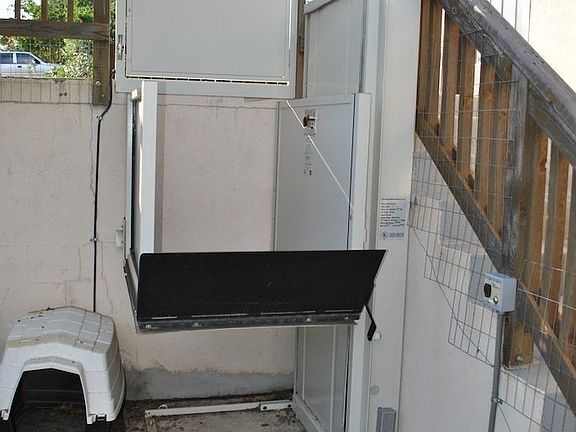 Wheelchair elevator