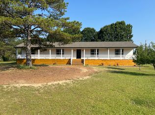 1049 Joiner Rd, Batesville, MS 38606