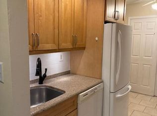 125 Amberly Dr UNIT C, Manalapan, NJ 07726