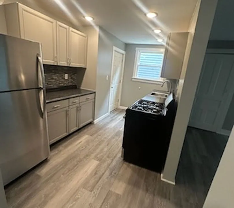 1637 Rutherford Ave #2