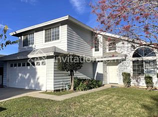 28660 Newcastle Rd, Highland, CA 92346