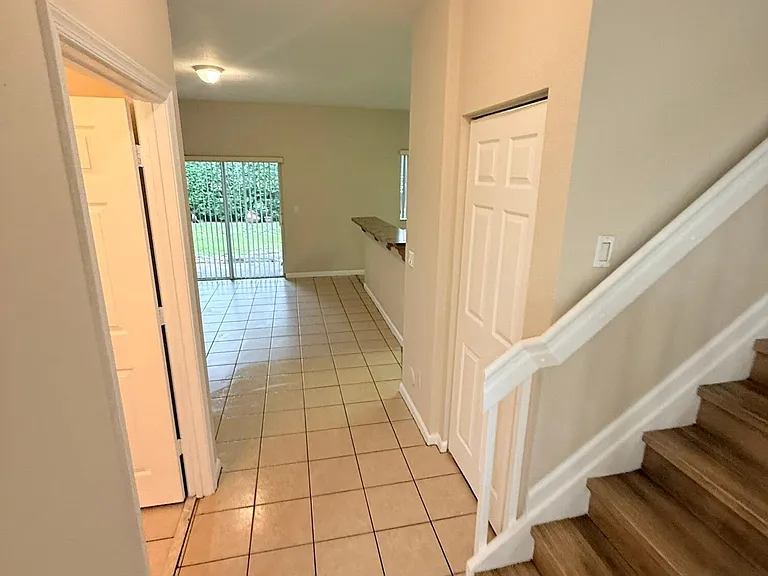 905 N Santa Catalina Cir #905 — Photo 5