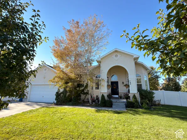 142 Spyglass Dr, Tooele, UT 84074