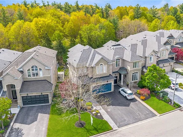 2328 Woodfield Rd, Oakville, ON L6H 6Y6