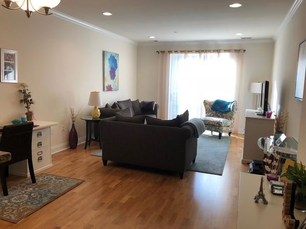 700 Commodore Ct UNIT 2725