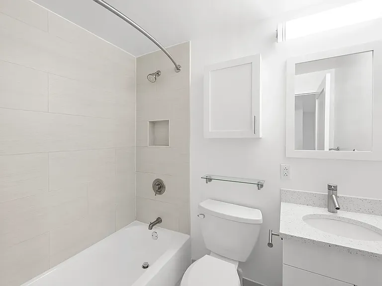 354 E 91st St #601 — Photo 10