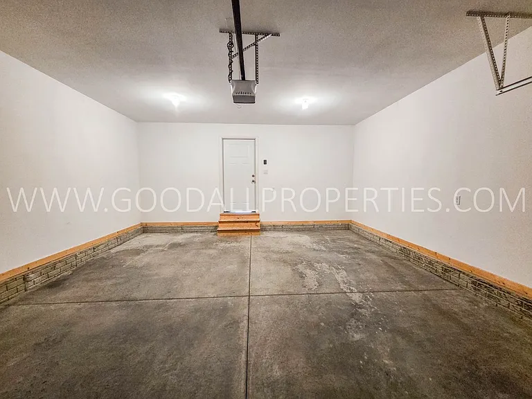 216 Maple Ave — Photo 17