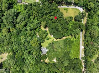 12 Zettel Rd, Ocean Springs, MS 39564