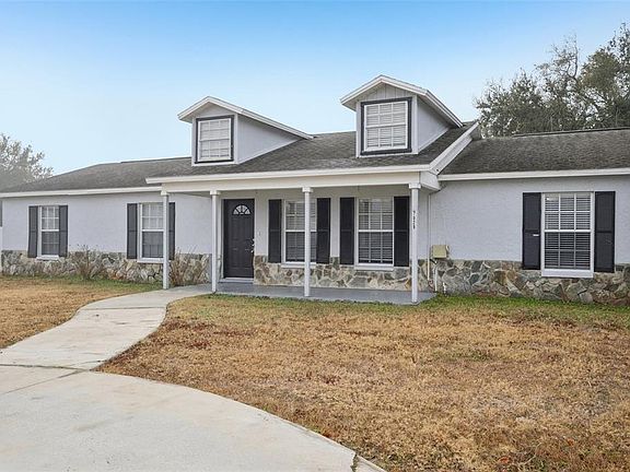 3rd image of 7029 Symmes Rd