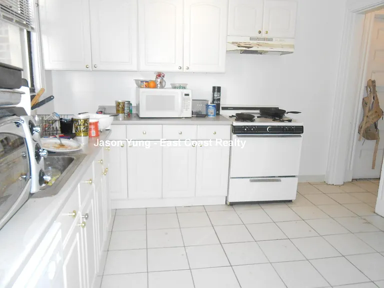72 Gardner St #C2 — Photo 10