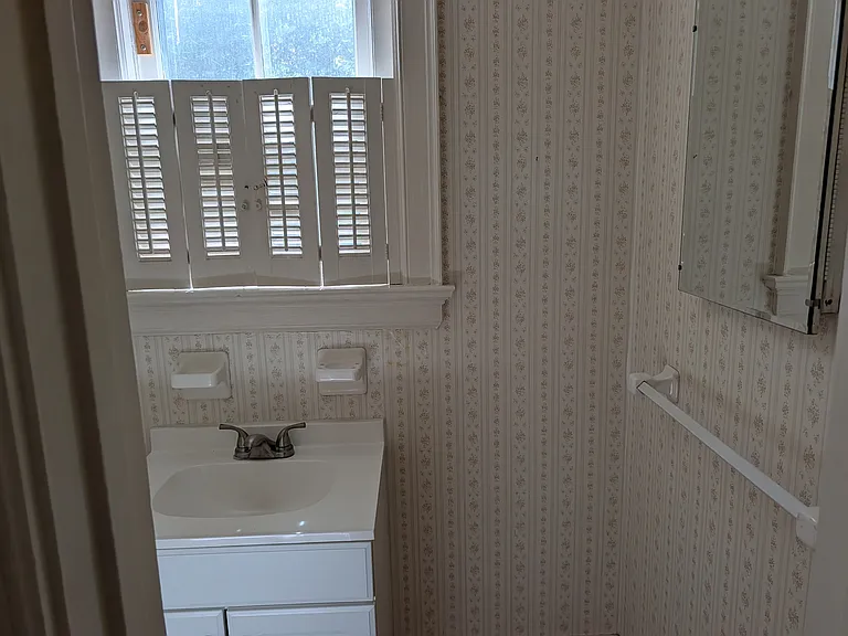 1007 Wildwood Ave — Photo 24