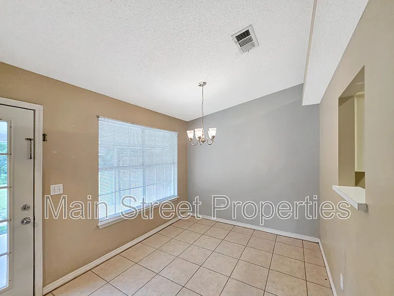 3359 Greenbriar Cir #A — Photo 8