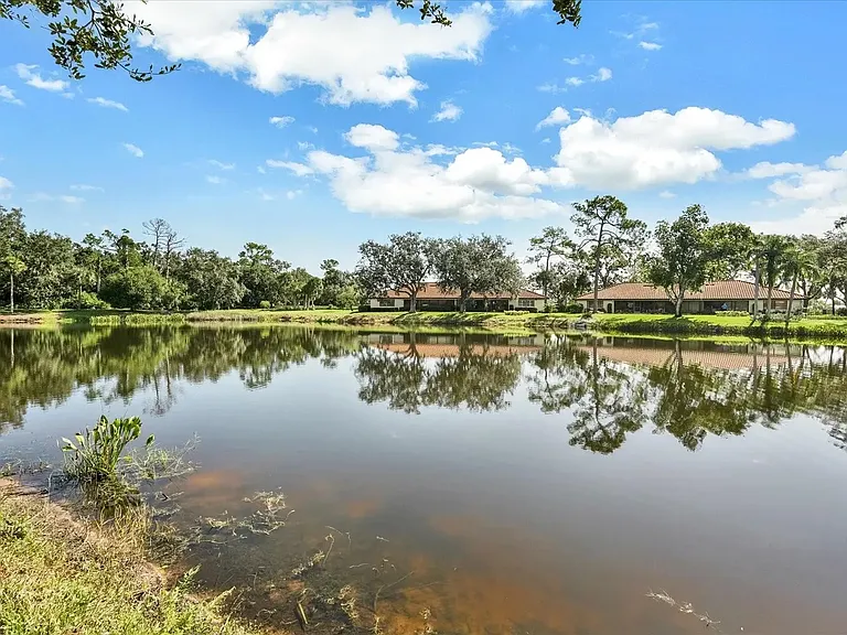 7261 Golf Pointe Way — Photo 11