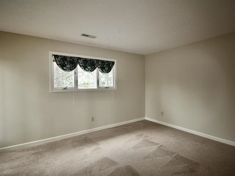 32 Westlake Pointe Dr — Photo 22