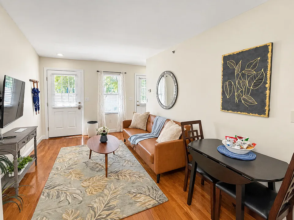 25 Jay St #3-ID1238051P