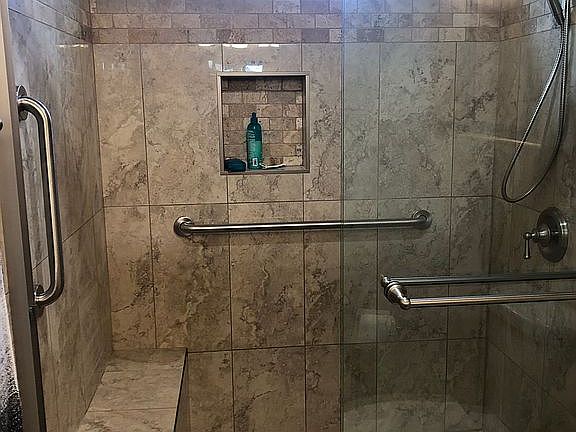 Master shower 