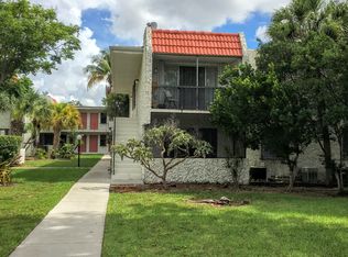 8701 SW 141st St APT A1, Palmetto Bay, FL 33176