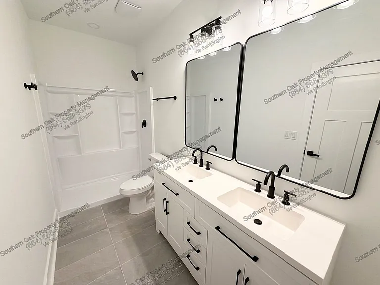 306 Hickory Trl — Photo 8