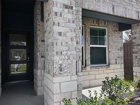 3rd image of 16281 Parish Pointe Ct