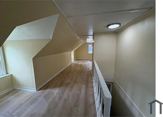 20910 Watson Rd — Photo 10