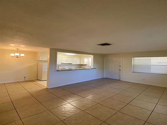 2nd image of 500 75th Ave N Unit 6