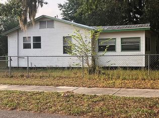 301 Oak Ave S, Fort Meade, FL 33841