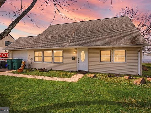 2nd image of 9 Harmony Rd