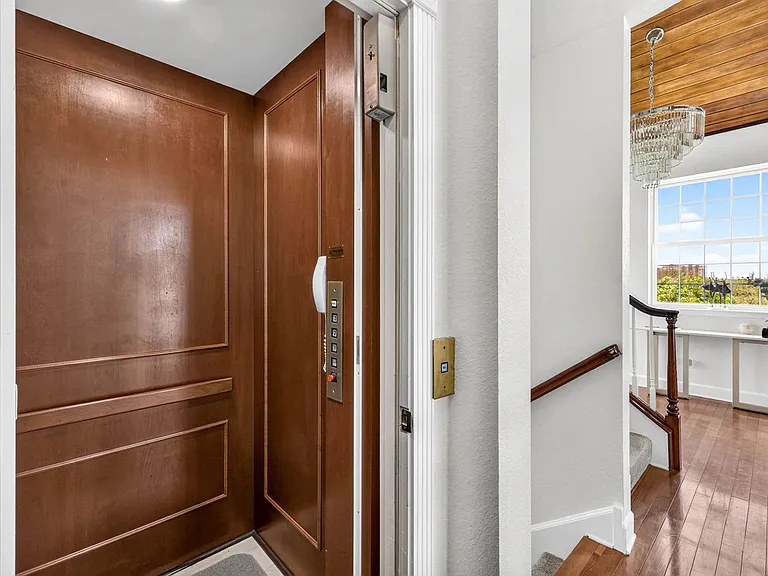 Elevator