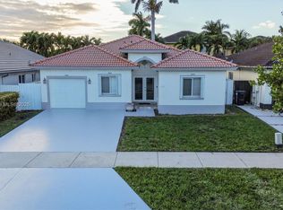 5302 SW 164th Pl, Miami, FL 33185