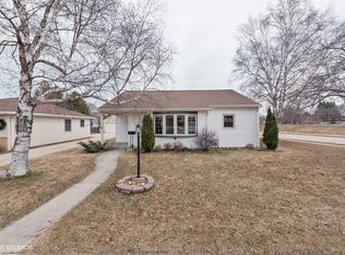 1223 N 10th St, Manitowoc, WI 54220