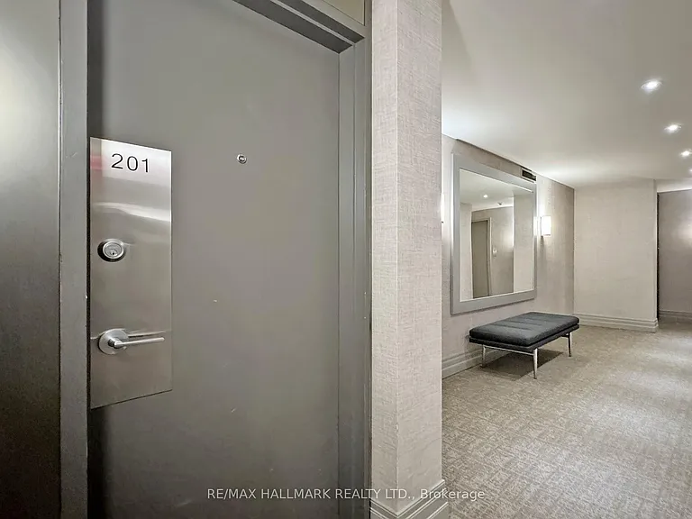 619 Avenue Rd #201 — Photo 31