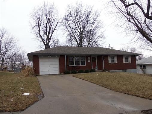 1st image of 1704 N Howard Dr