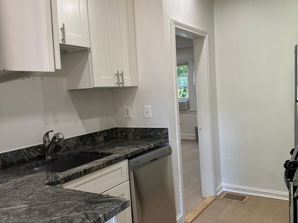 135 Denison St #1