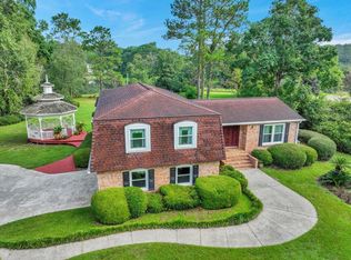 304 Clubview Dr, Moultrie, GA 31768